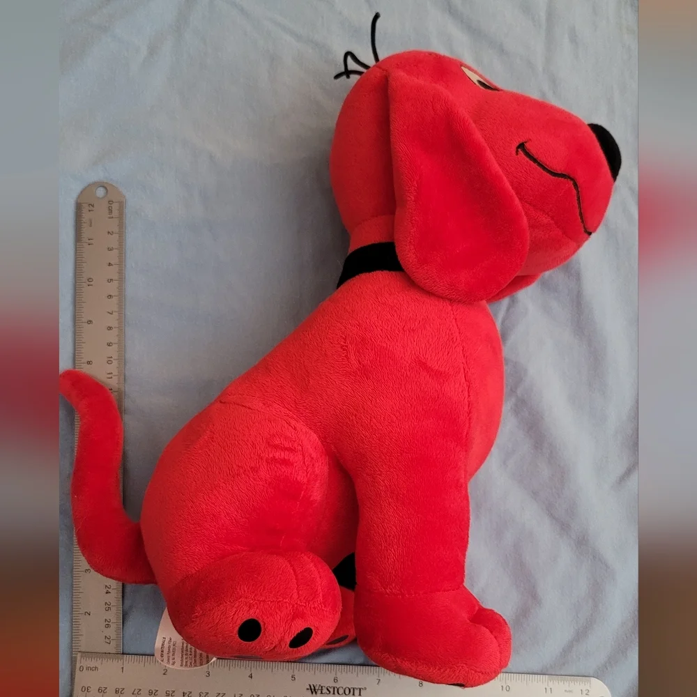 Clifford The Big Red Dog Stuffed Animal Plush stuffie